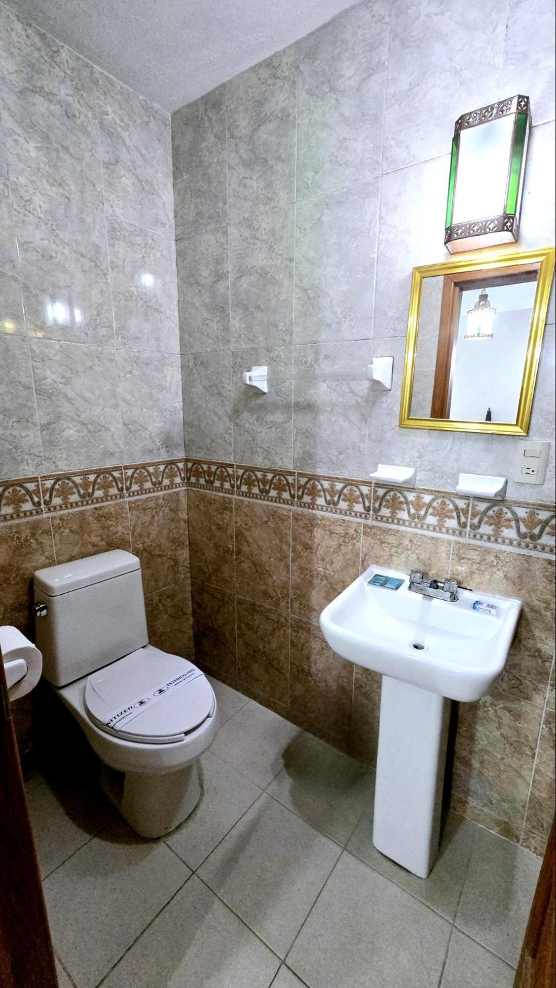 Hotel Plaza Baratillo 3*