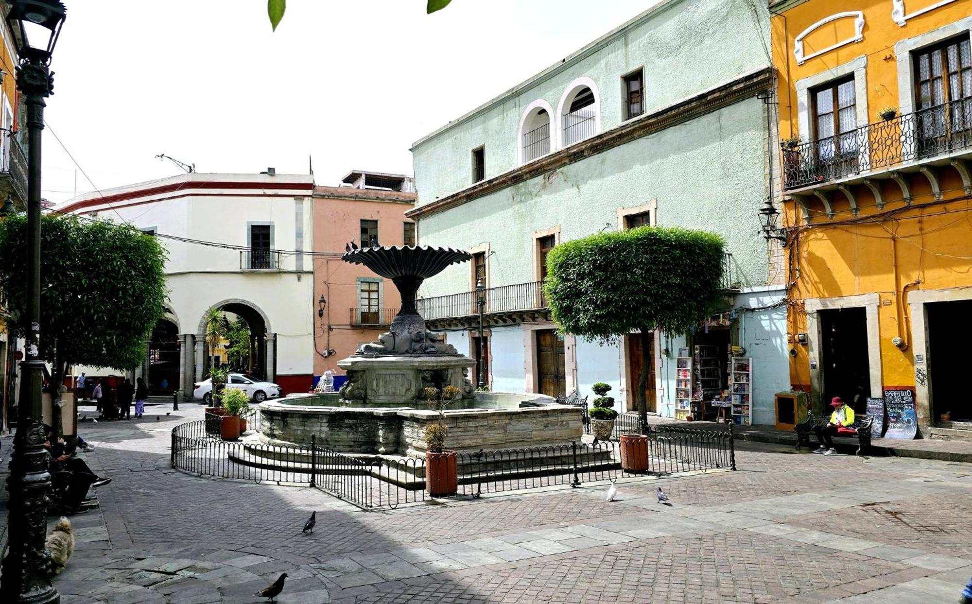 Plaza Baratillo Hotel