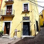 Hotel Plaza Baratillo