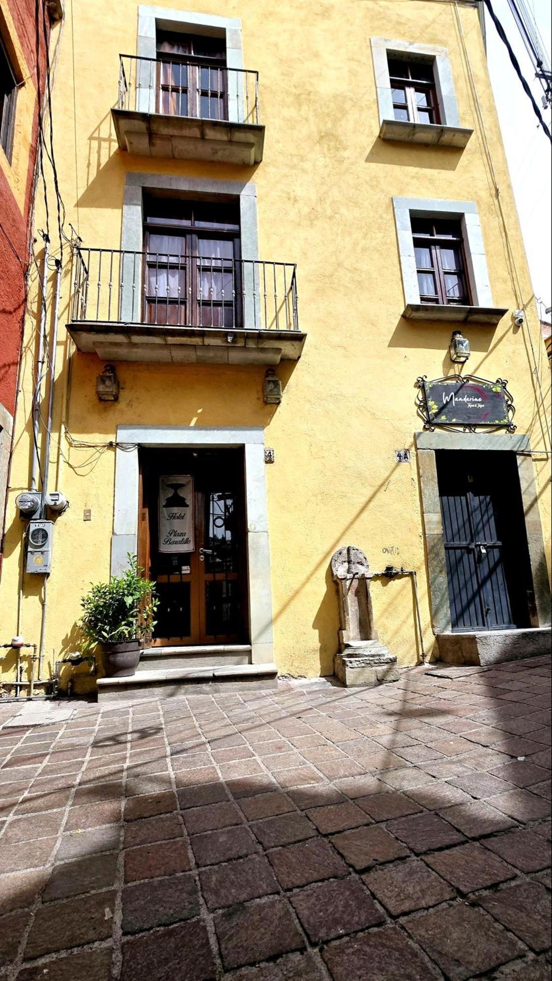 Plaza Baratillo Hotel